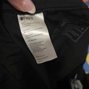 Black jogger figs size medium